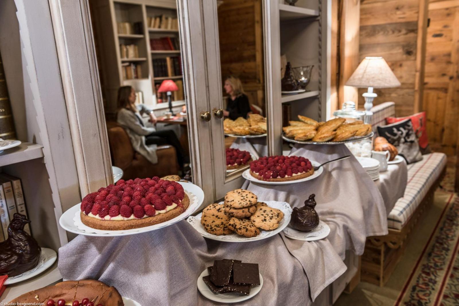 Hotel Alpen Ruitor Мерибель Экстерьер фото