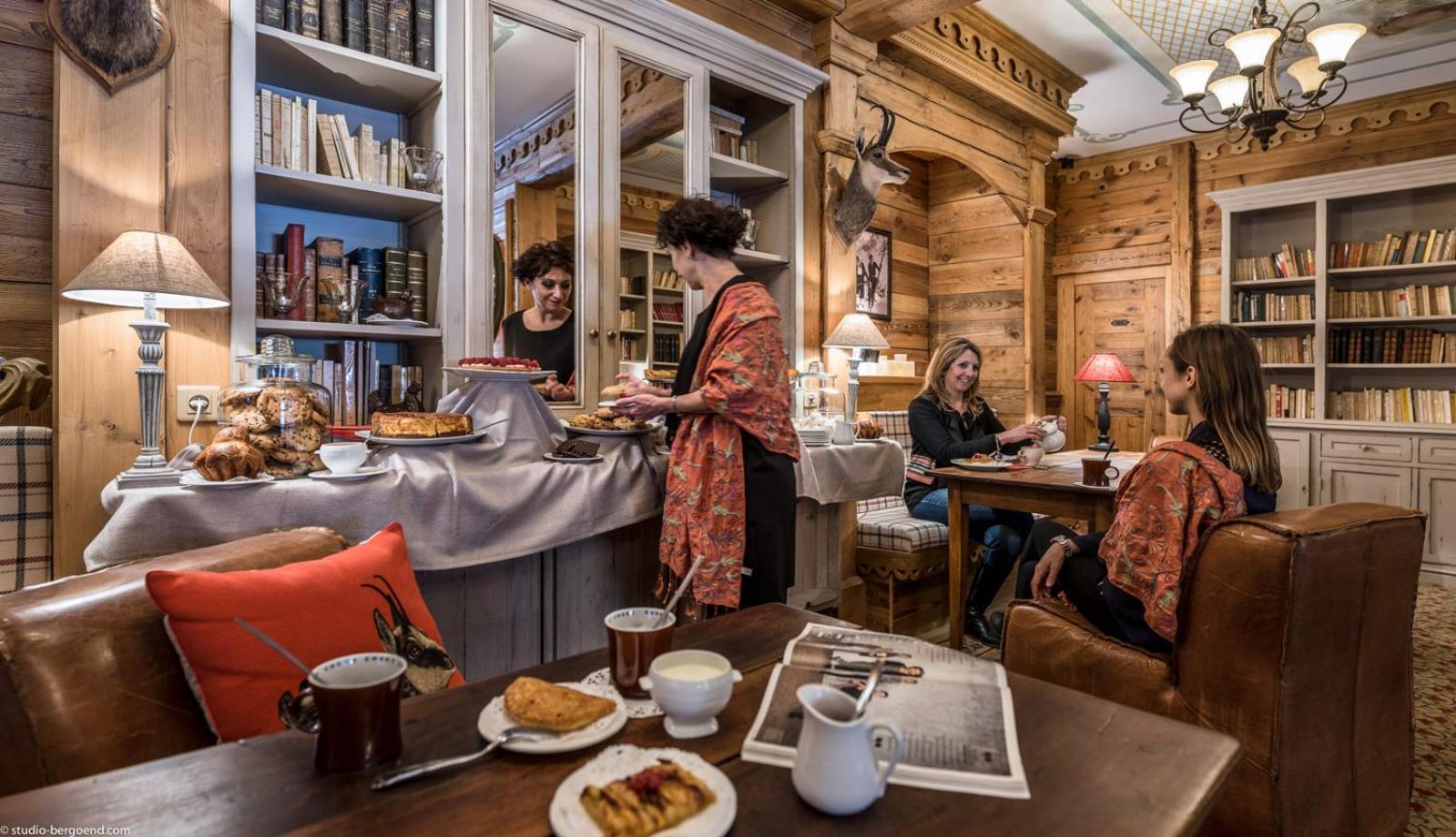 Hotel Alpen Ruitor Мерибель Экстерьер фото