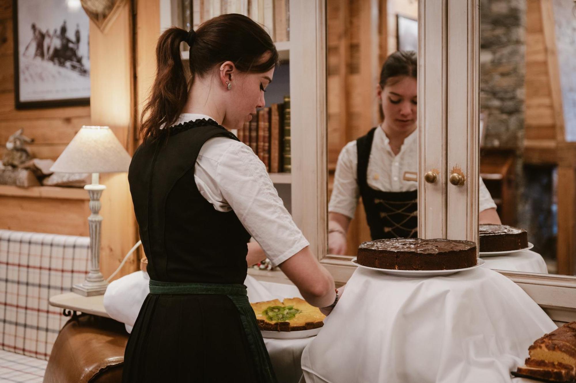 Hotel Alpen Ruitor Мерибель Экстерьер фото