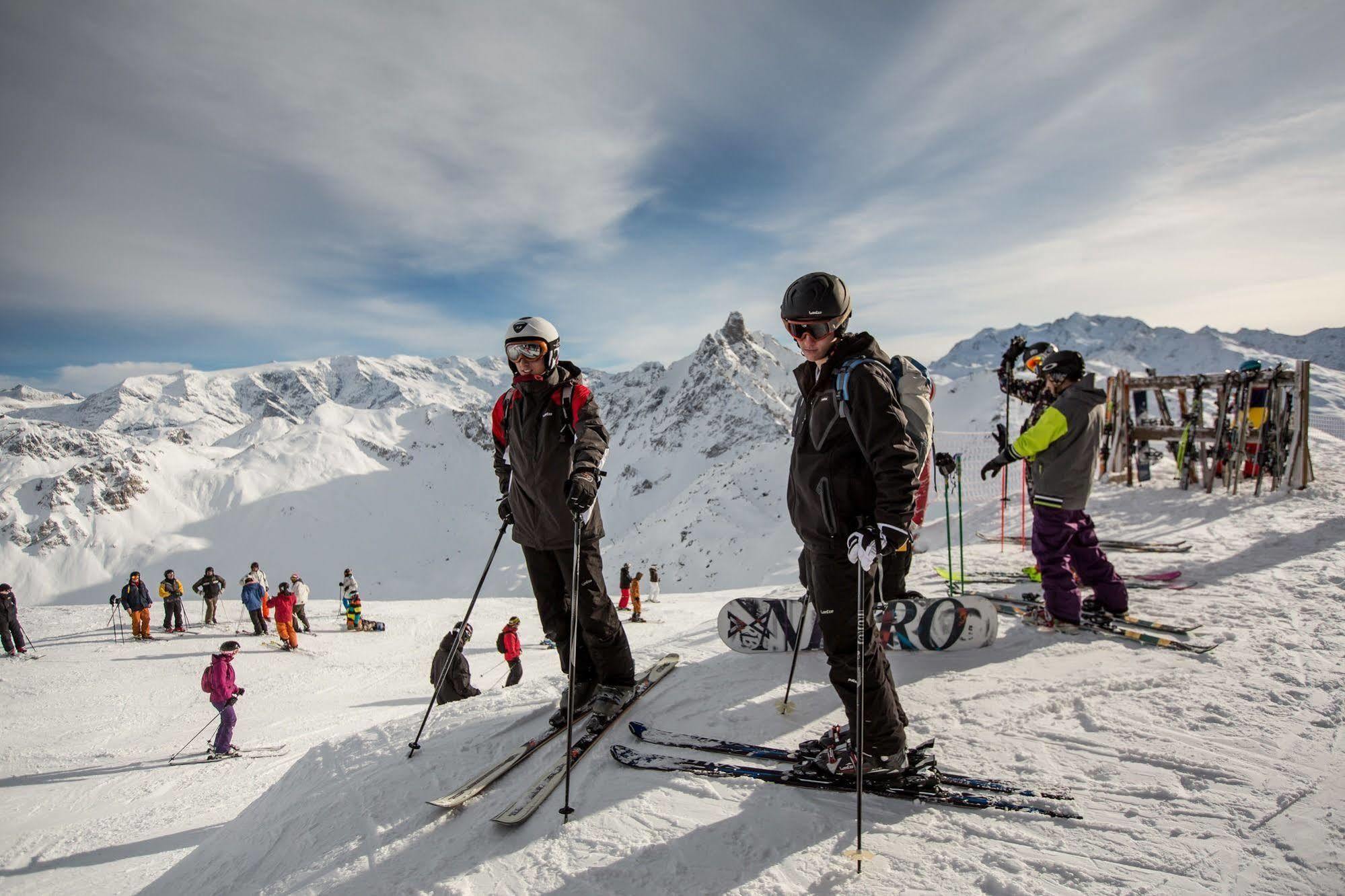 Hotel Alpen Ruitor Мерибель Экстерьер фото